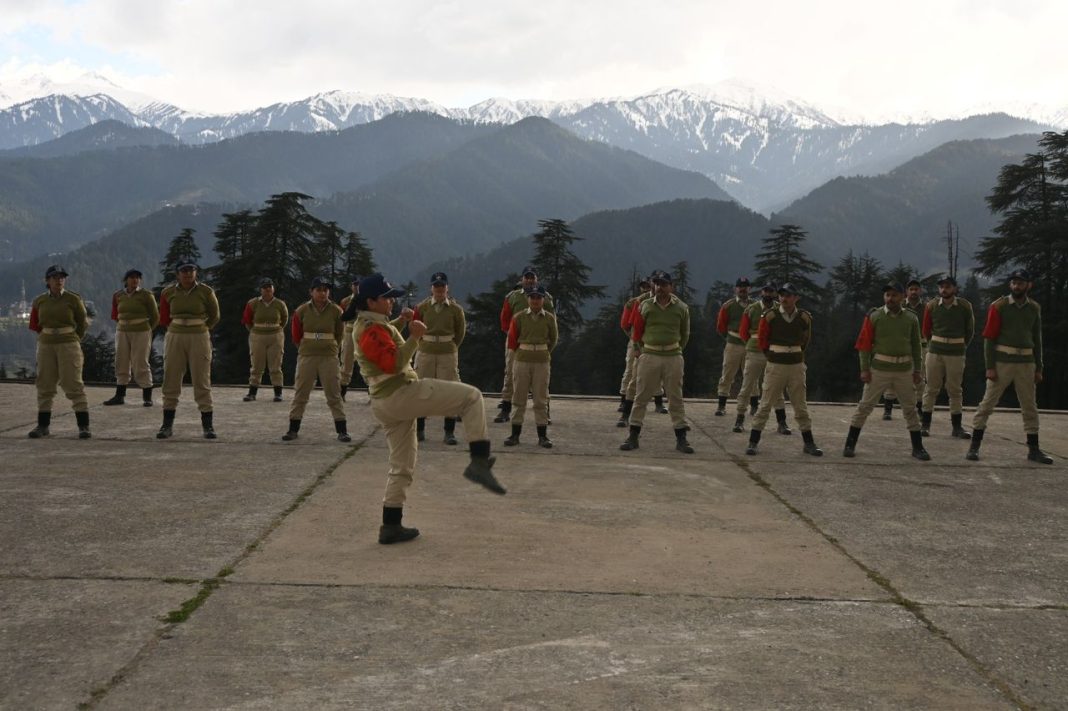 INDIAN ARMY AND JAMMU & KASHMIR POLICE INITIATE INTEGRATED TRAINING PROGRAM INDIAN ARMY AND JAMMU & KASHMIR POLICE INITIATE INTEGRATED TRAINING PROGRAM