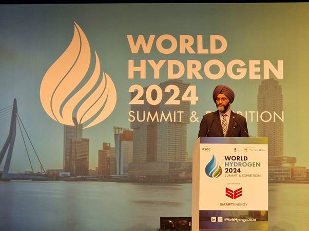 New & Renewable Energy Secretary addresses World Hydrogen Summit 2024, highlights India’s vision and capabilities in Renewable Energy and Green Hydrogen New & Renewable Energy Secretary addresses World Hydrogen Summit 2024, highlights India’s vision and capabilities in Renewable Energy and Green Hydrogen