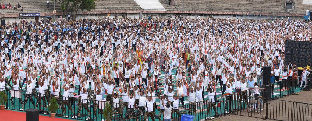 Shri Nitin Gadkari says for a healthy and disease free life, Yoga Day is being celebrated not only in India but all over the world for the last 10 years 1 1 25