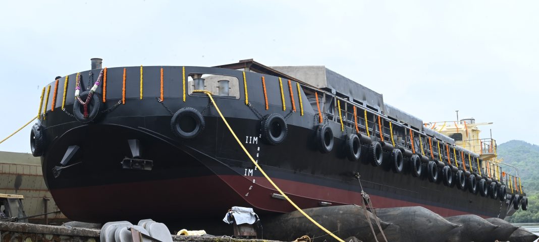 LAUNCH OF LSAM 13 (YARD 81) FIFTH BARGE OF 08 x MISSILE CUM AMMUNITION (MCA) BARGE PROJECT LAUNCH OF LSAM 13 (YARD 81) FIFTH BARGE OF 08 x MISSILE CUM AMMUNITION (MCA) BARGE PROJECT