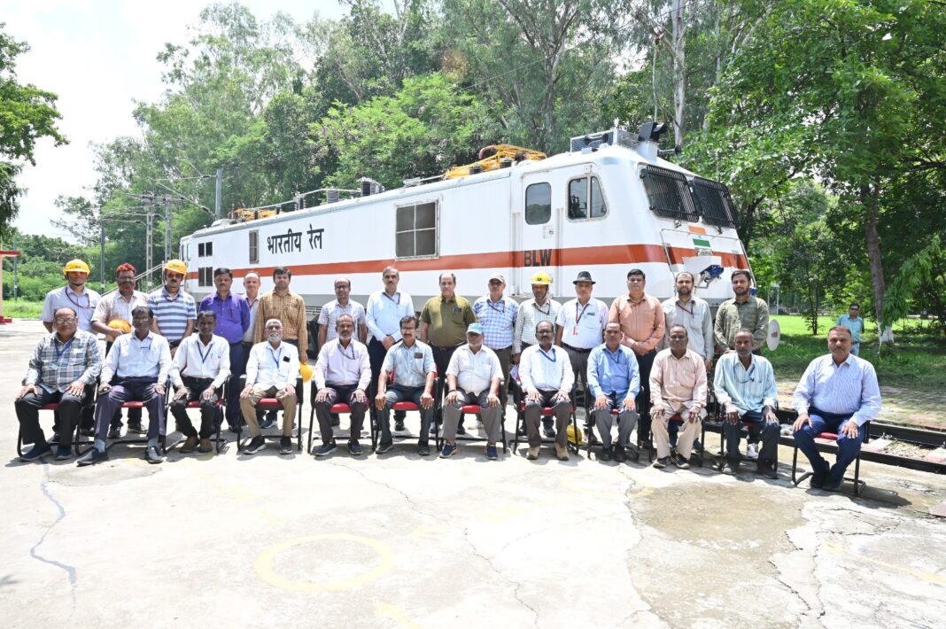 General Manager Shri Abhay Bakre paid a courtesy visit to 12 employees retiring in the month of July and planted saplings under the “Ek Ped Maa Ke Naam Lagao” Maha Abhiyan for environmental protection General Manager Shri Abhay Bakre paid a courtesy visit to 12 employees retiring in the month of July and planted saplings under the “Ek Ped Maa Ke Naam Lagao” Maha Abhiyan for environmental protection