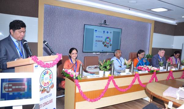 First STI Conclave on “Traditional Knowledge for Sustainable Livelihoods” organised jointly by ISTIC-UNESCO and CSIR First STI Conclave on “Traditional Knowledge for Sustainable Livelihoods” organised jointly by ISTIC-UNESCO and CSIR