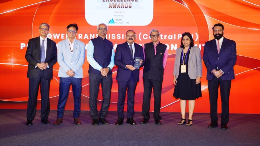 POWERGRID Honored with Prestigious Dun & Bradstreet PSU Award in Power Transmission. POWERGRID Honored with Prestigious Dun & Bradstreet PSU Award in Power Transmission.