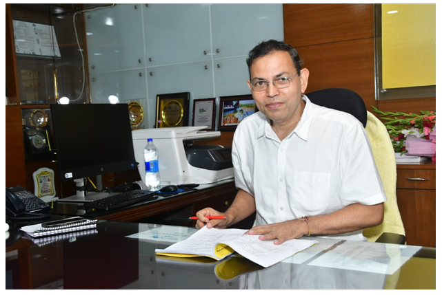 Shri Ashok Kumar Singh takes over the charge of Director General, ESIC Shri Ashok Kumar Singh takes over the charge of Director General, ESIC