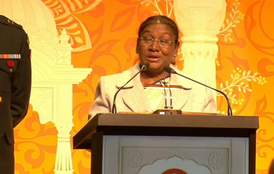 PRESIDENT OF INDIAÂ ADDRESSES THE MEMBERS OF THE INDIAN COMMUNITY IN NEW ZEALAND AT A COMMUNITY RECEPTION PRESIDENT OF INDIAÂ ADDRESSES THE MEMBERS OF THE INDIAN COMMUNITY IN NEW ZEALAND AT A COMMUNITY RECEPTION