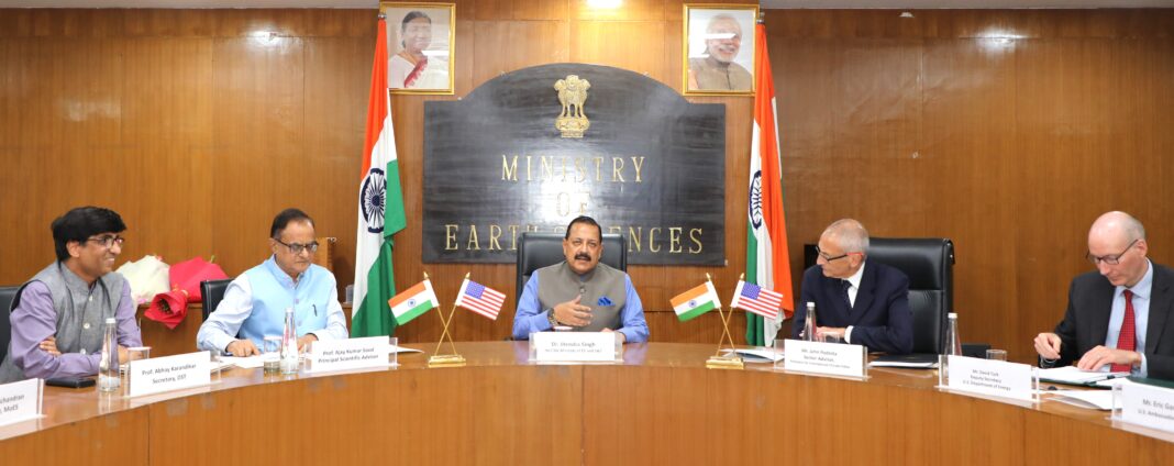 Union Minister Dr. Jitendra Singh chaired bilateral meeting on US-India Civil Nuclear Commerce Union Minister Dr. Jitendra Singh chaired bilateral meeting on US-India Civil Nuclear Commerce