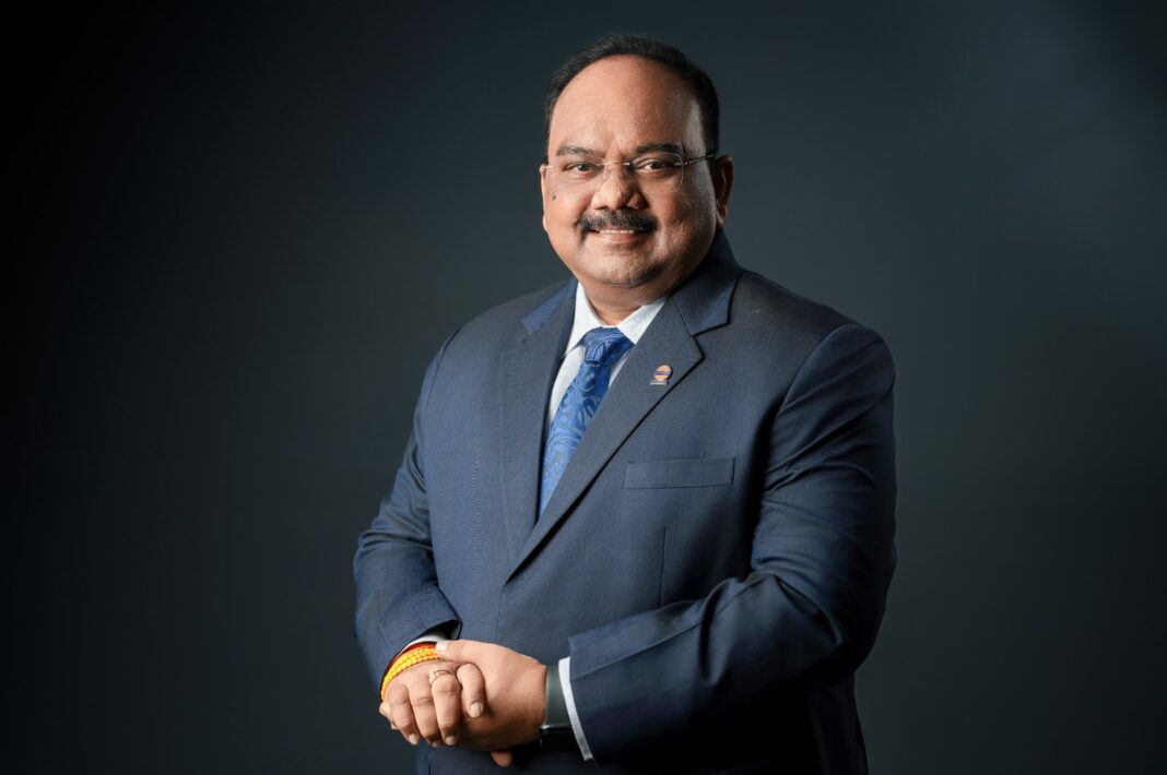 V. Satish Kumar, Director (Marketing), takes additional Charge as Chairman of IndianOil V. Satish Kumar, Director (Marketing), takes additional Charge as Chairman of IndianOil