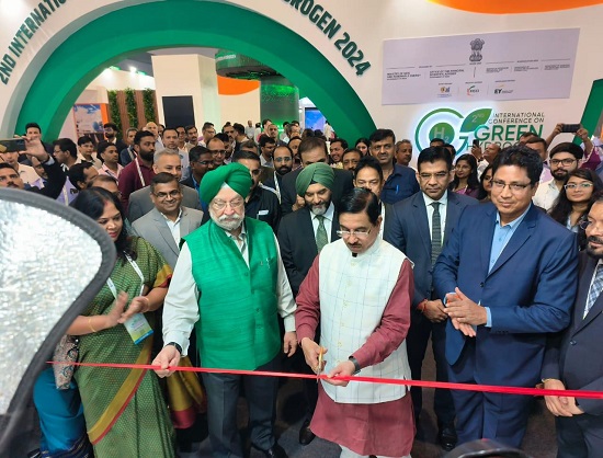 Union Ministers Inaugurates IREDA Pavilion at”2nd International Conference on Green Hydrogen” Union Ministers Inaugurates IREDA Pavilion at”2nd International Conference on Green Hydrogen”