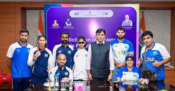 Each one of you has overcome the challenges life has presented and emerged as winners: Dr. Mansukh Mandaviya Each one of you has overcome the challenges life has presented and emerged as winners: Dr. Mansukh Mandaviya