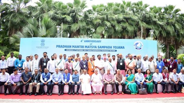 Union Minister Shri Rajeev Ranjan Singh launches and unveils today a series of initiatives and projects aimed at transforming the fisheries sector at the 4th Anniversary of Pradhan Mantri Matsya Sampada Yojna in New Delhi Union Minister Shri Rajeev Ranjan Singh launches and unveils today a series of initiatives and projects aimed at transforming the fisheries sector at the 4th Anniversary of Pradhan Mantri Matsya Sampada Yojna in New Delhi