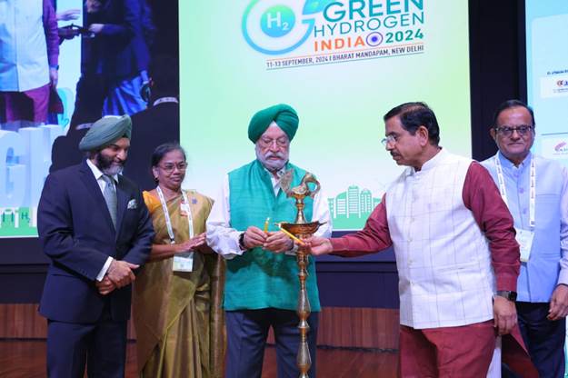 PM Narendra Modi Unveils Vision to Make India Global Hub for Green Hydrogen: Outlines ambitious plans to lead in production, utilisation and export of sustainable fuel PM Narendra Modi Unveils Vision to Make India Global Hub for Green Hydrogen: Outlines ambitious plans to lead in production, utilisation and export of sustainable fuel