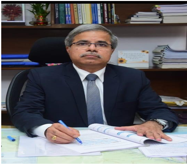 Shri Satish Kumar takes charge as Chairman and Chief Executive Officer, Railway Board. Shri Satish Kumar takes charge as Chairman and Chief Executive Officer, Railway Board.