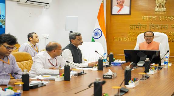 Union Rural Development Minister Shri Shivraj Singh Chouhan held a meeting of Rural Development Ministers of States through VC Union Rural Development Minister Shri Shivraj Singh Chouhan held a meeting of Rural Development Ministers of States through VC