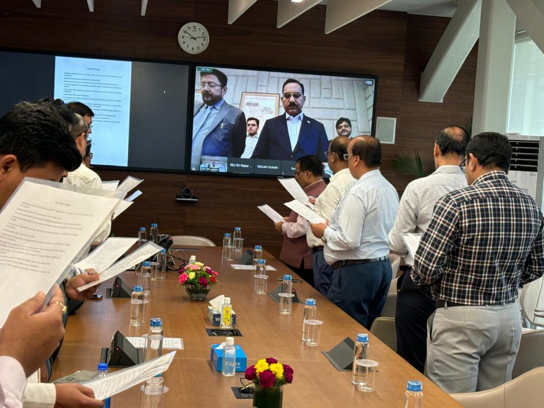 REC Launches ‘Swachhta Hi Seva’ Campaign with Enthusiastic Participation. REC Launches ‘Swachhta Hi Seva’ Campaign with Enthusiastic Participation.