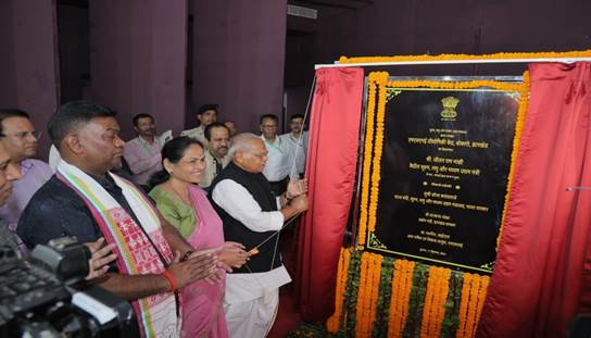 Union Minister of MSME, Shri Jitan Ram Manjhi, briefed the media on 100 days’ achievements of the Government in MSME sector 2 PSU 3 2