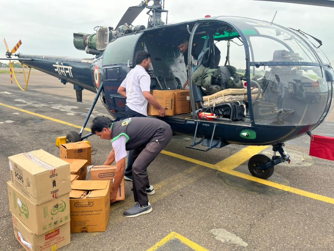 INDIAN NAVY’S HADR EFFORTS AT ANDHRA PRADESH INDIAN NAVY’S HADR EFFORTS AT ANDHRA PRADESH