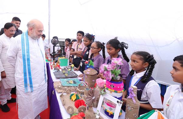 Union Home Minister and Minister of Cooperation Shri Amit Shah inaugurates and lays foundation stone of projects worth ₹919 cr including various development works of Ahmedabad Municipal Corporation (AMC) in Gujarat Union Home Minister and Minister of Cooperation Shri Amit Shah inaugurates and lays foundation stone of projects worth ₹919 cr including various development works of Ahmedabad Municipal Corporation (AMC) in Gujarat