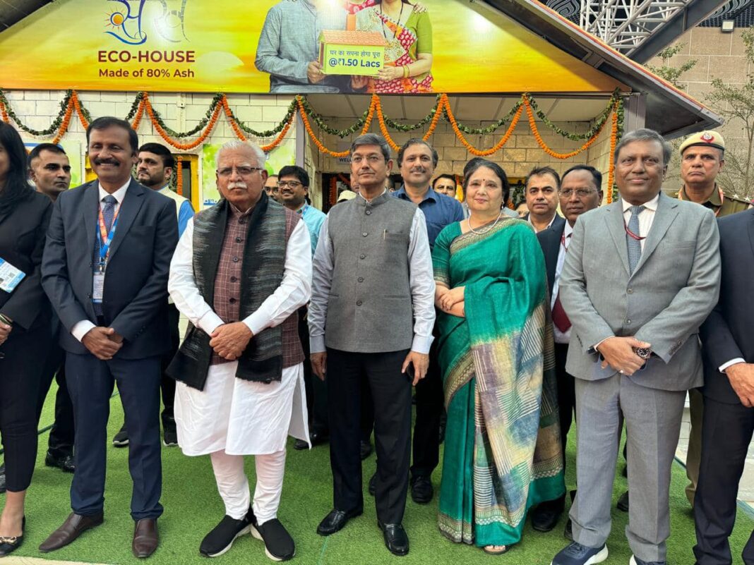 Shri Manohar Lal and Senior Officials Visit Ministry of Power’s “Power Pavilion” at IITF 2024 Shri Manohar Lal and Senior Officials Visit Ministry of Power’s “Power Pavilion” at IITF 2024
