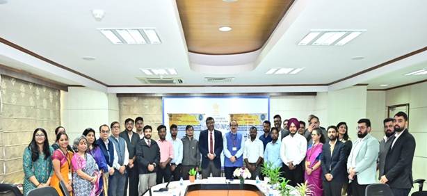 MeitY Announces Electronic Toy Hackathon (e-Toycathon) during the convocation ceremony of 1st batch of 15 Young Engineers trained under the Electronic Toys Project of MeitY: a step towards building the Indigenous Toy industry ecosystem MeitY Announces Electronic Toy Hackathon (e-Toycathon) during the convocation ceremony of 1st batch of 15 Young Engineers trained under the Electronic Toys Project of MeitY: a step towards building the Indigenous Toy industry ecosystem