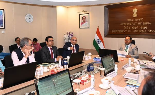 Shri M. Nagaraju, Secretary, Department of Financial Services (DFS), chairs review meeting with Public Sector Banks (PSBs) Shri M. Nagaraju, Secretary, Department of Financial Services (DFS), chairs review meeting with Public Sector Banks (PSBs)