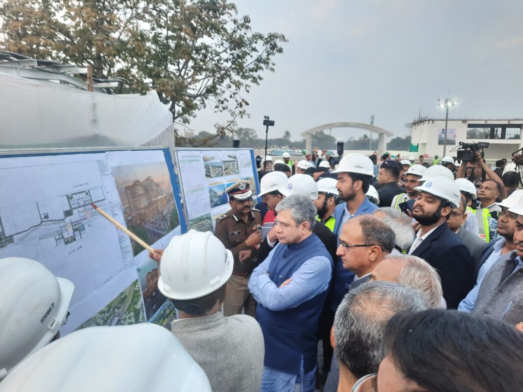 Indian Railways Spends Over ₹5000 Crore for Maha Kumbh 2025 Preparations: Ashwini Vaishnaw Indian Railways Spends Over ₹5000 Crore for Maha Kumbh 2025 Preparations: Ashwini Vaishnaw