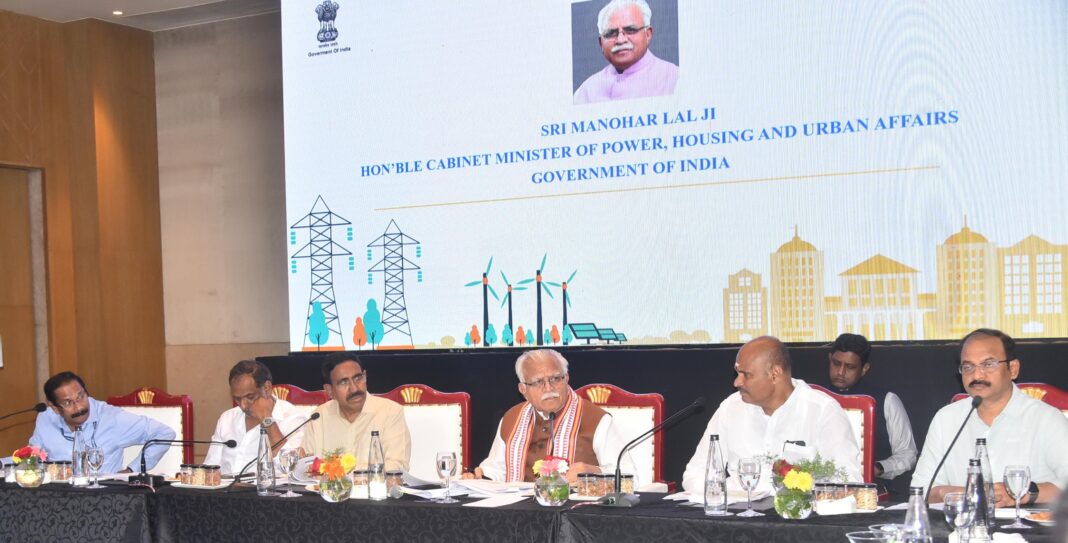 Union Minister Shri Manohar Lal reviews Housing & Urban Sector Projects being implemented by the State Union Minister Shri Manohar Lal reviews Housing & Urban Sector Projects being implemented by the State