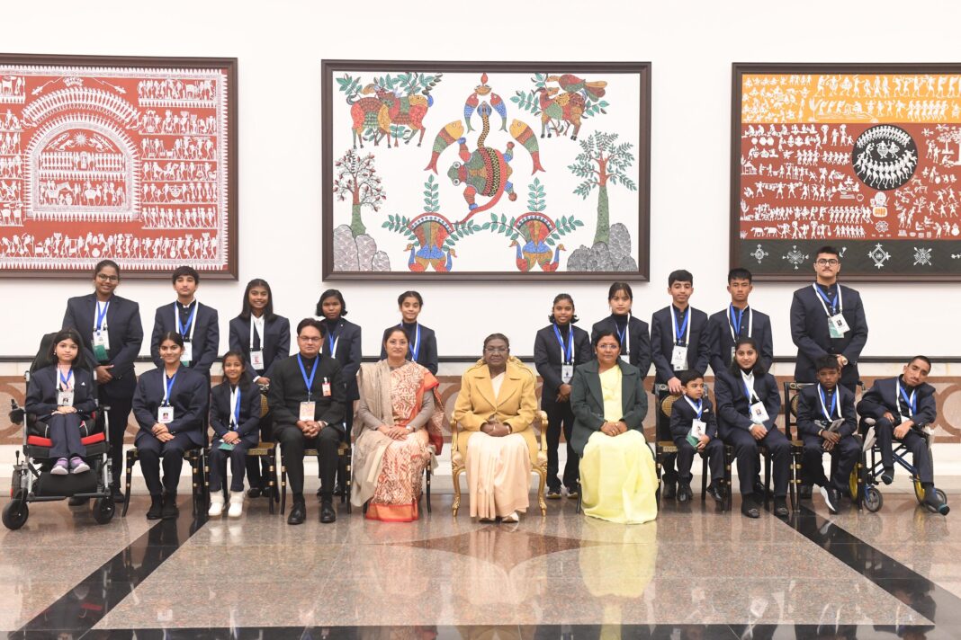 PRESIDENT OF INDIA PRESENTS PRADHAN MANTRI RASHTRIYA BAL PURASKAR PRESIDENT OF INDIA PRESENTS PRADHAN MANTRI RASHTRIYA BAL PURASKAR