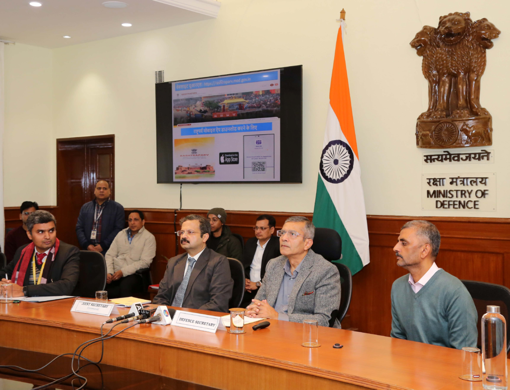 Defence Secretary Shri Rajesh Kumar Singh launches Rashtraparv Website & Mobile App on Good Governance Day 1 image 15
