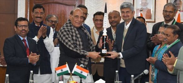 DRDO’s 67th Foundation Day: Raksha Mantri meets senior scientists & officials in New Delhi DRDO’s 67th Foundation Day: Raksha Mantri meets senior scientists & officials in New Delhi