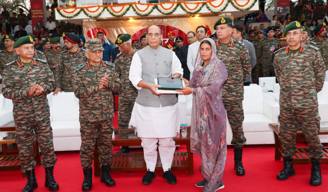 Govt is transforming the Armed Forces into a modern warfare machine in view of dynamic geopolitical world order: Raksha Mantri Shri Rajnath Singh at 77th Army Day celebrations in Pune Govt is transforming the Armed Forces into a modern warfare machine in view of dynamic geopolitical world order: Raksha Mantri Shri Rajnath Singh at 77th Army Day celebrations in Pune