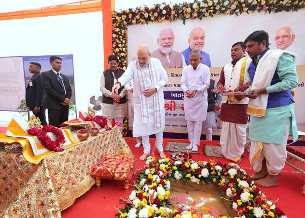 Union Home Minister and Minister of Cooperation, Shri Amit Shah, inaugurates and lays foundation stones for several development projects worth approximately ₹241 crore in Mansa, Gujarat Union Home Minister and Minister of Cooperation, Shri Amit Shah, inaugurates and lays foundation stones for several development projects worth approximately ₹241 crore in Mansa, Gujarat