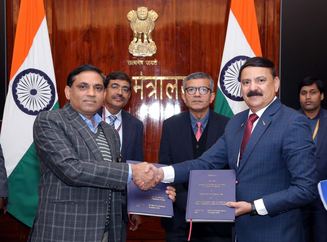 Aatmanirbhar Bharat: MoD inks Rs 2,960 crore contract with BDL for Medium-Range Surface-to-Air Missiles for Indian Navy Aatmanirbhar Bharat: MoD inks Rs 2,960 crore contract with BDL for Medium-Range Surface-to-Air Missiles for Indian Navy