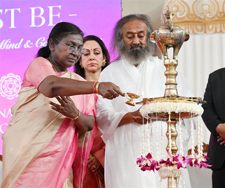 President of India Inaugurates International Women’s Conference by Art of Living President of India Inaugurates International Women’s Conference by Art of Living