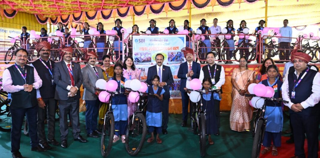 SBI Hosts Mega Jan Suraksha Financial Inclusion Camp at Khalapur SBI Hosts Mega Jan Suraksha Financial Inclusion Camp at Khalapur