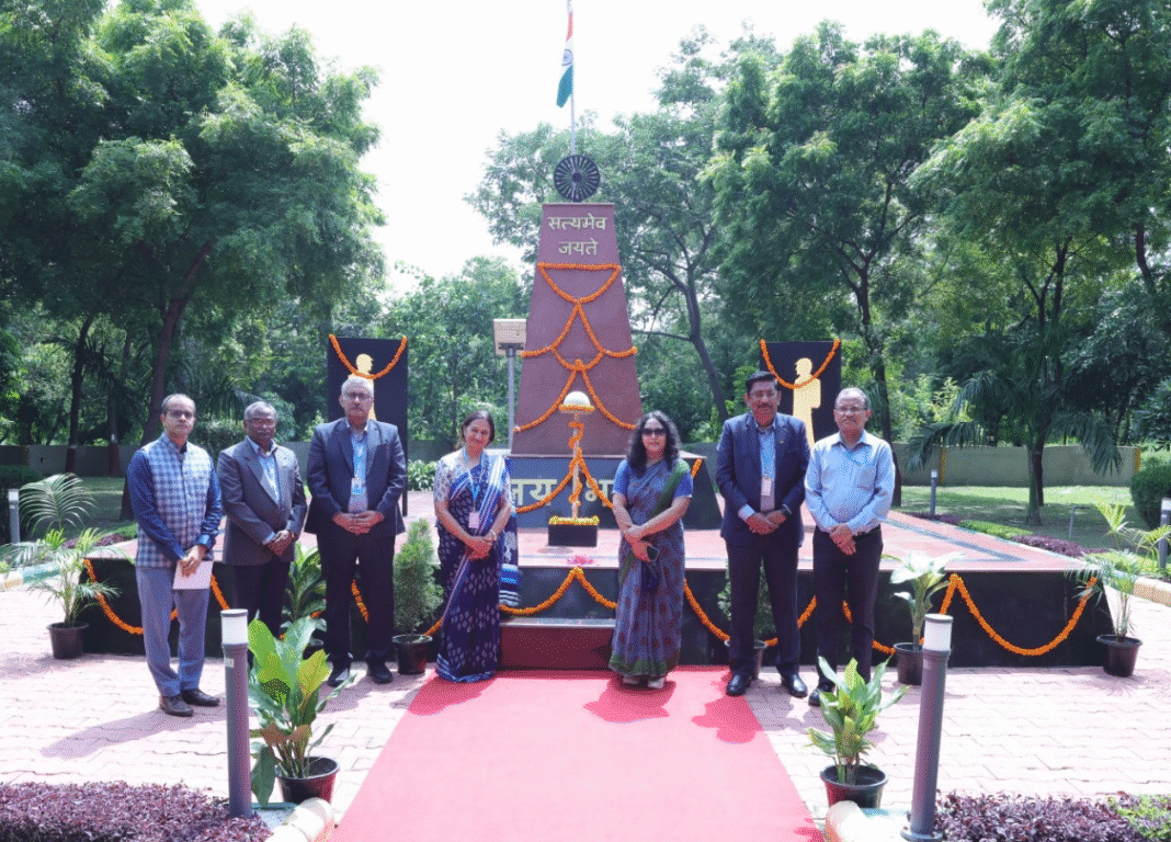 BEL-Ghaziabad Showcases Indigenous Capabilities to DDP Officials, Highlights Role in Operation Sindoor BEL-Ghaziabad Showcases Indigenous Capabilities to DDP Officials, Highlights Role in Operation Sindoor